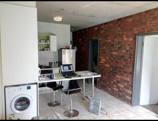 2 BEDROOM PROPERTY TO RENT IN BROOKLYN